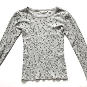 Waffle knit gently loved guitar theme.